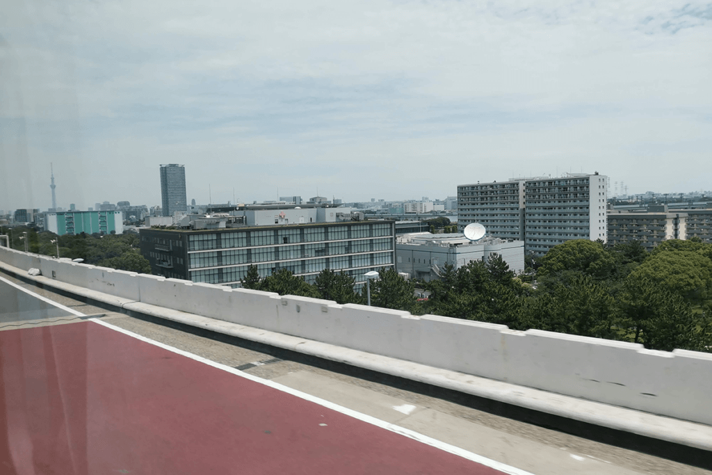 1時間ほどで東京スカイツリーが見えてくる