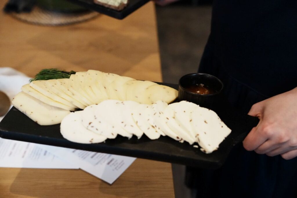 夏至のチーズプレートⒸPen&Voyage