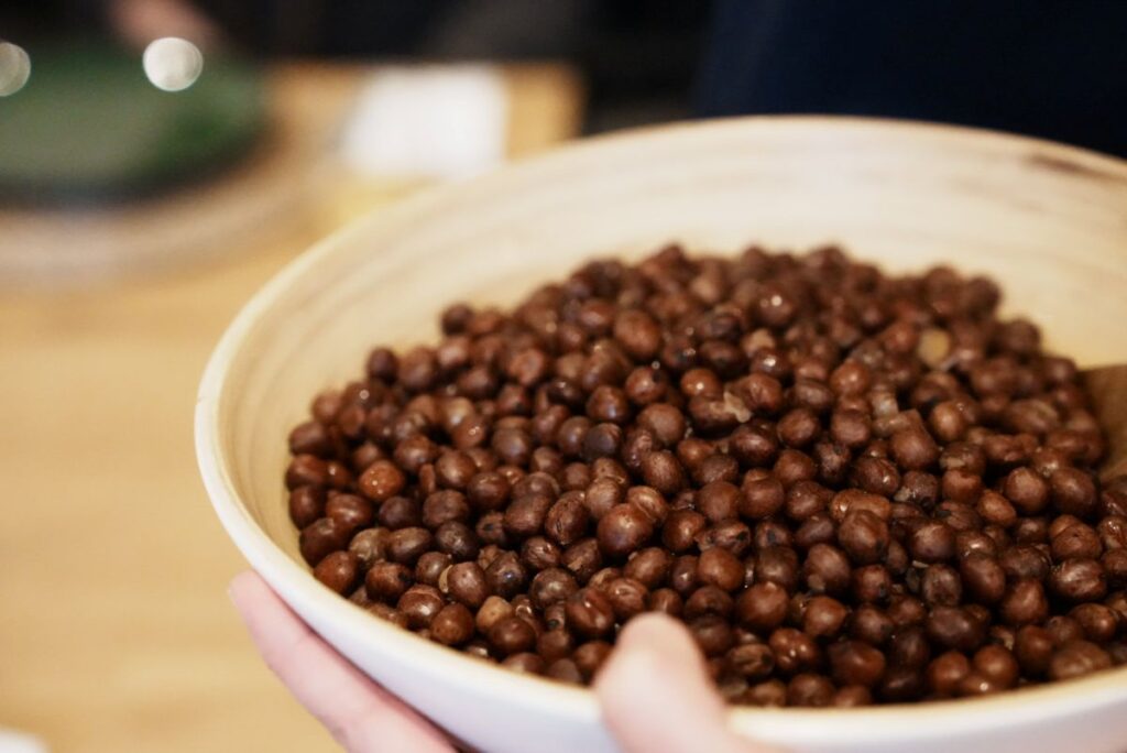 ゆでただけの灰色エンドウ豆ⒸPen&Voyage