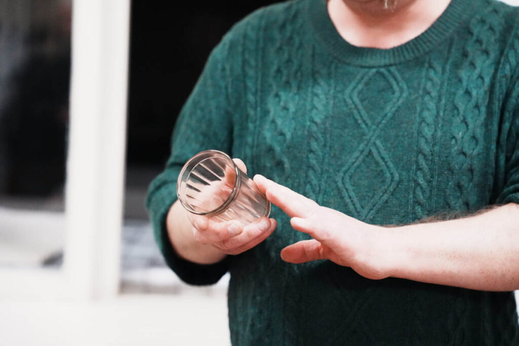 このカットグラスはどこでも使われた。デザインはリーガ出身の彫刻家ヴェラ・ムーヒナとの説があるⒸPen&Voyage