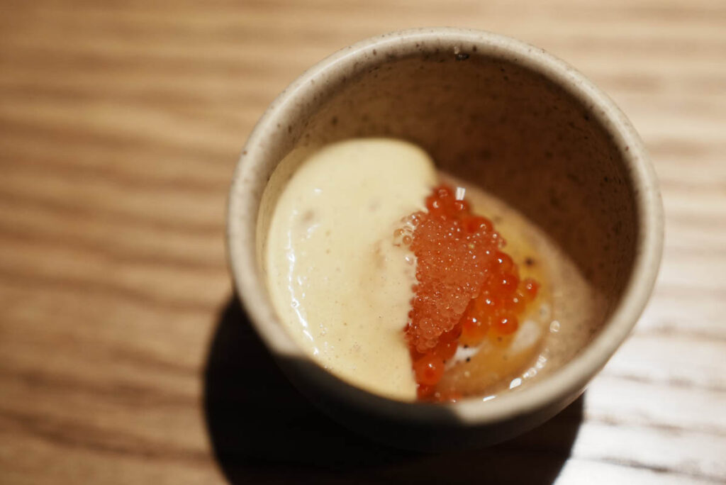 低温調理した「放し飼い鶏(ハッピーチキン)」の卵(Slow-cooked “happy chicken” egg)@Pen&Voyage