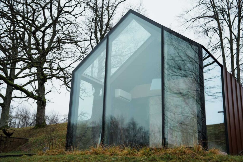 宿泊キャビン「Glass Room」ⒸPen&Voyage