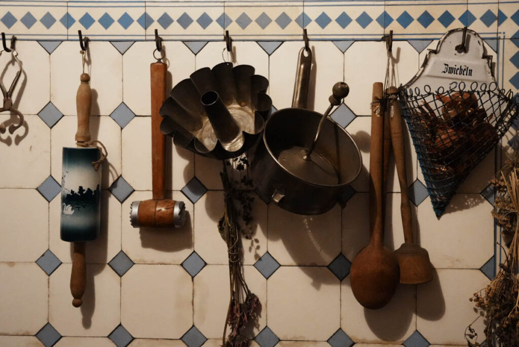 1900年初頭の様子を再現したキッチンⒸPen＆Voyage