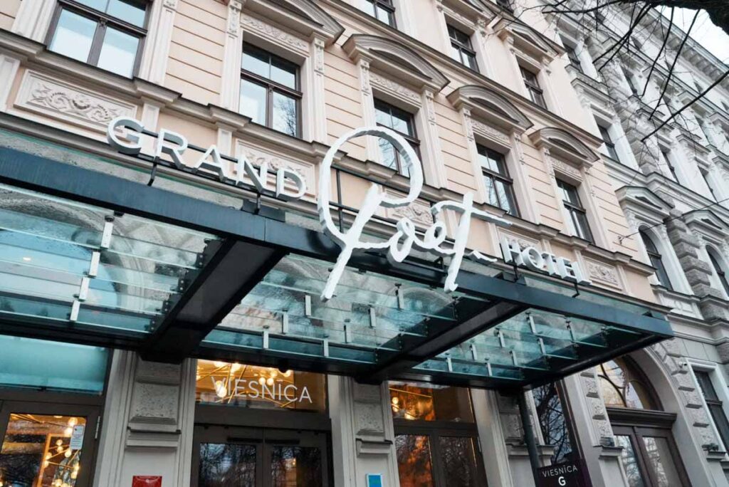 Grand Poet Hotel and SPA by Semarahの入り口ⒸPen＆Voyage