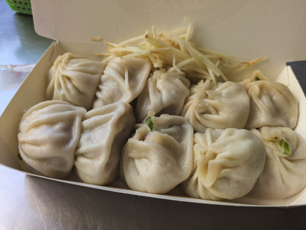 紙パックに移して渡されるⒸPen&Voyage