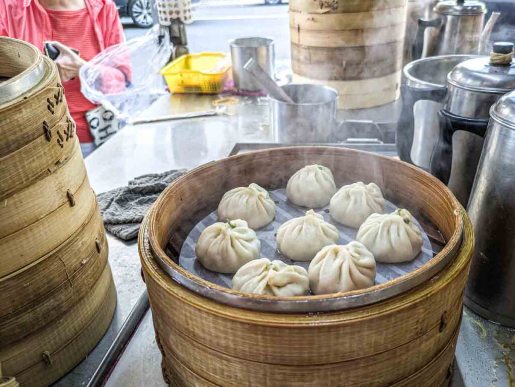 次々に蒸し上がるⒸPen&Voyage