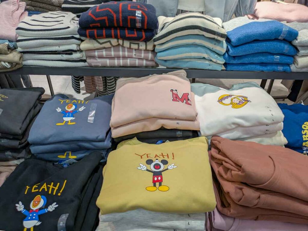 ギリギリを攻めている?TシャツⒸPen&Voyage