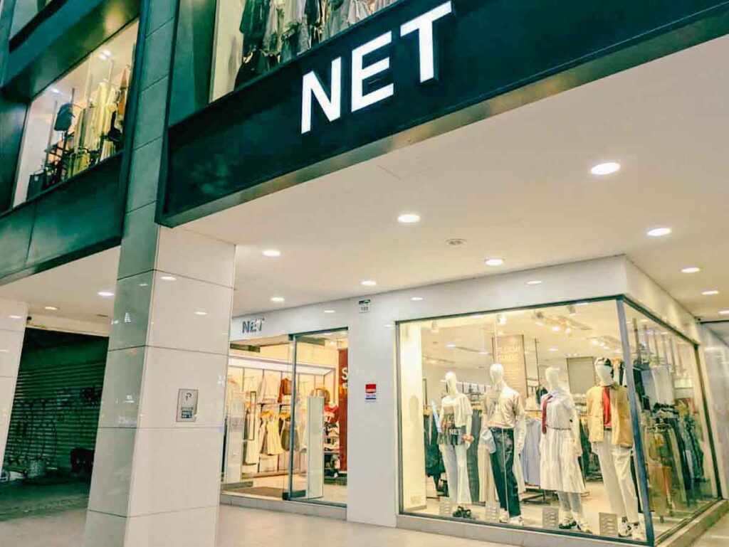 ユニクロのような衣類チェーンNETⒸPen&Voyage