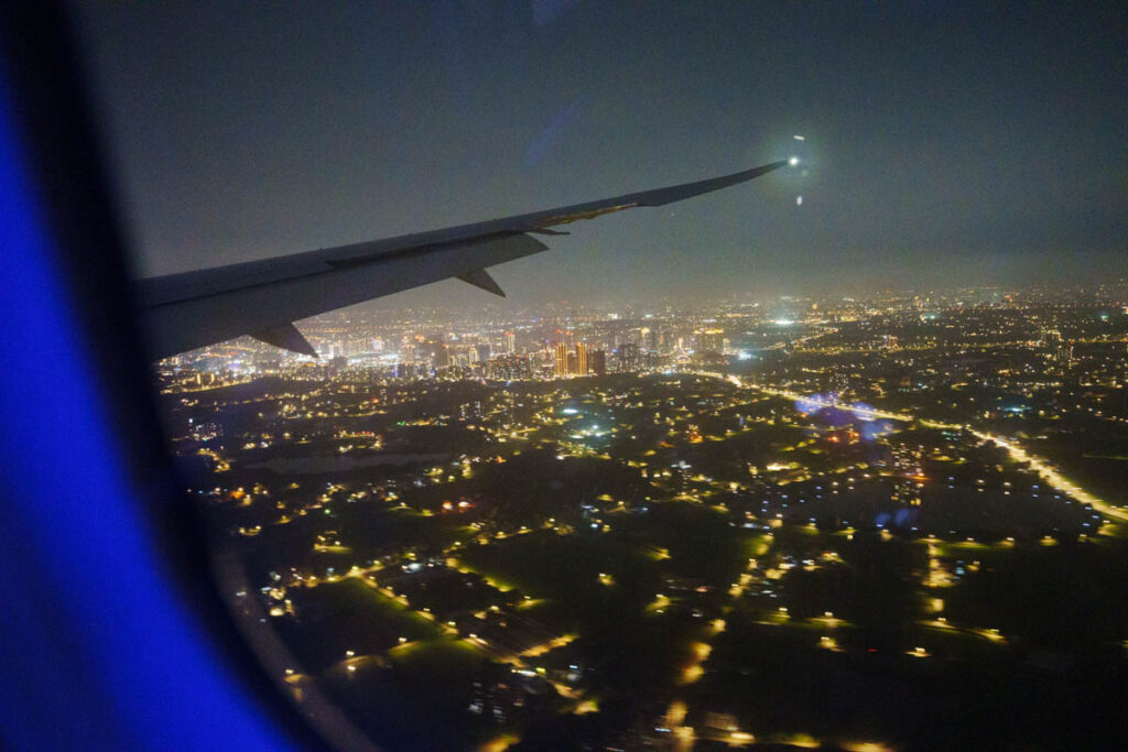 20:30ごろ台北・桃園空港に着陸ⒸPen&Voyage