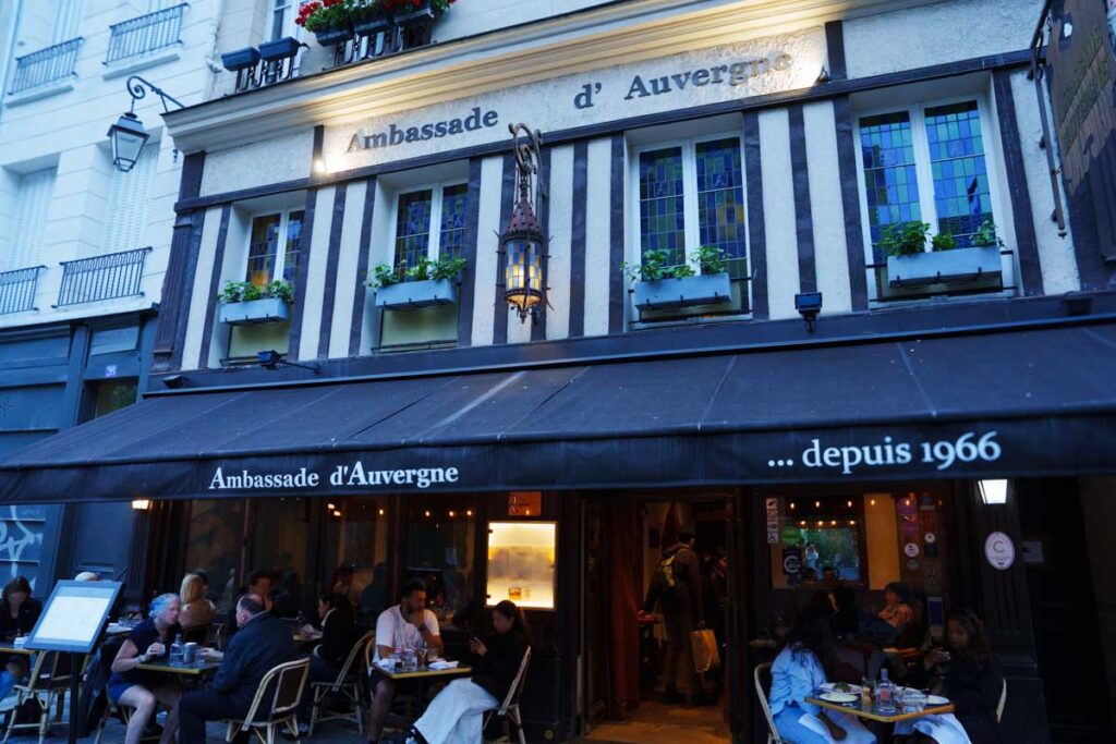 Ambassade d'Auvergneは旅籠のようⒸPen&Voyage