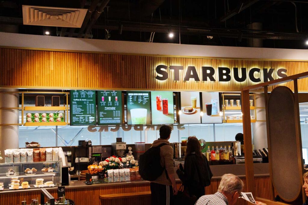 スターバックスもⒸPen＆Voyage