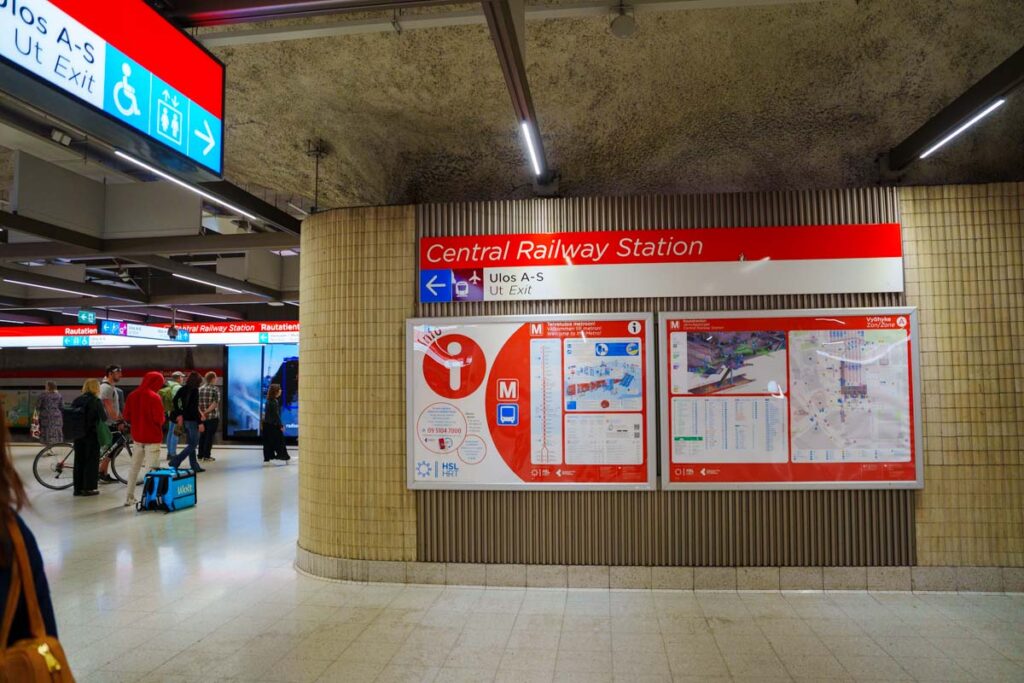 ヘルシンキ中央駅まで10分、5駅目ⒸPen&Voyage
