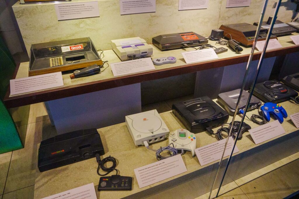 家庭用ゲーム機がズラリ