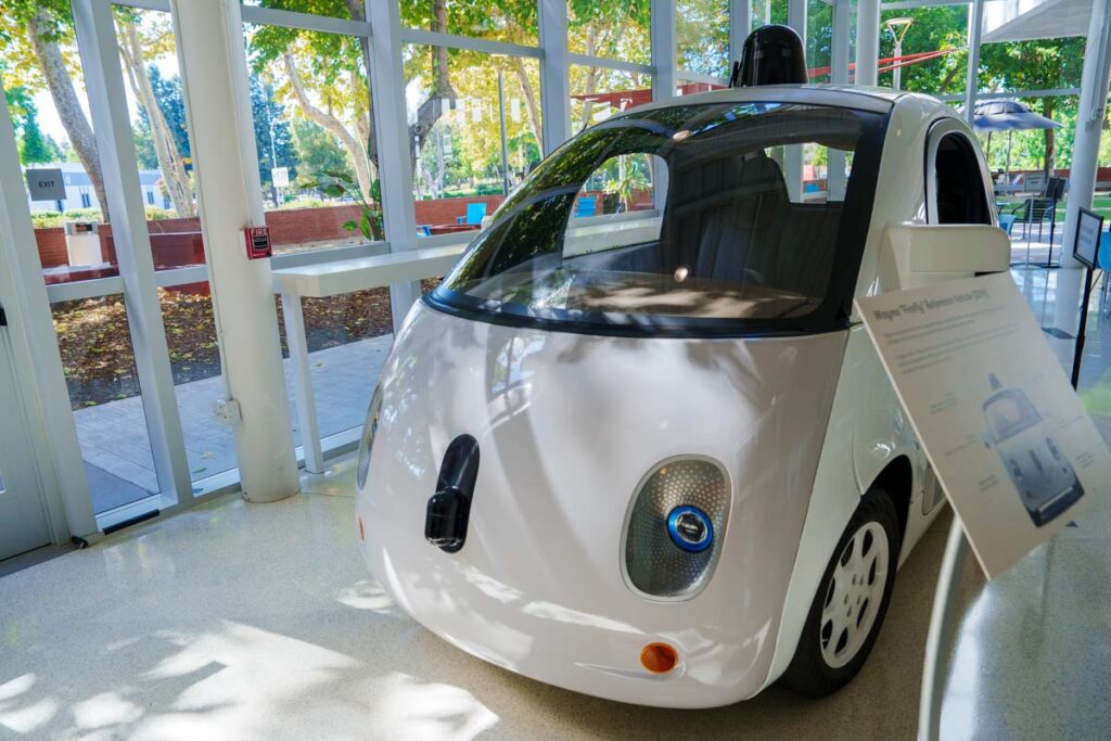 Googleが2014年に発表した完全自動運転の試作車