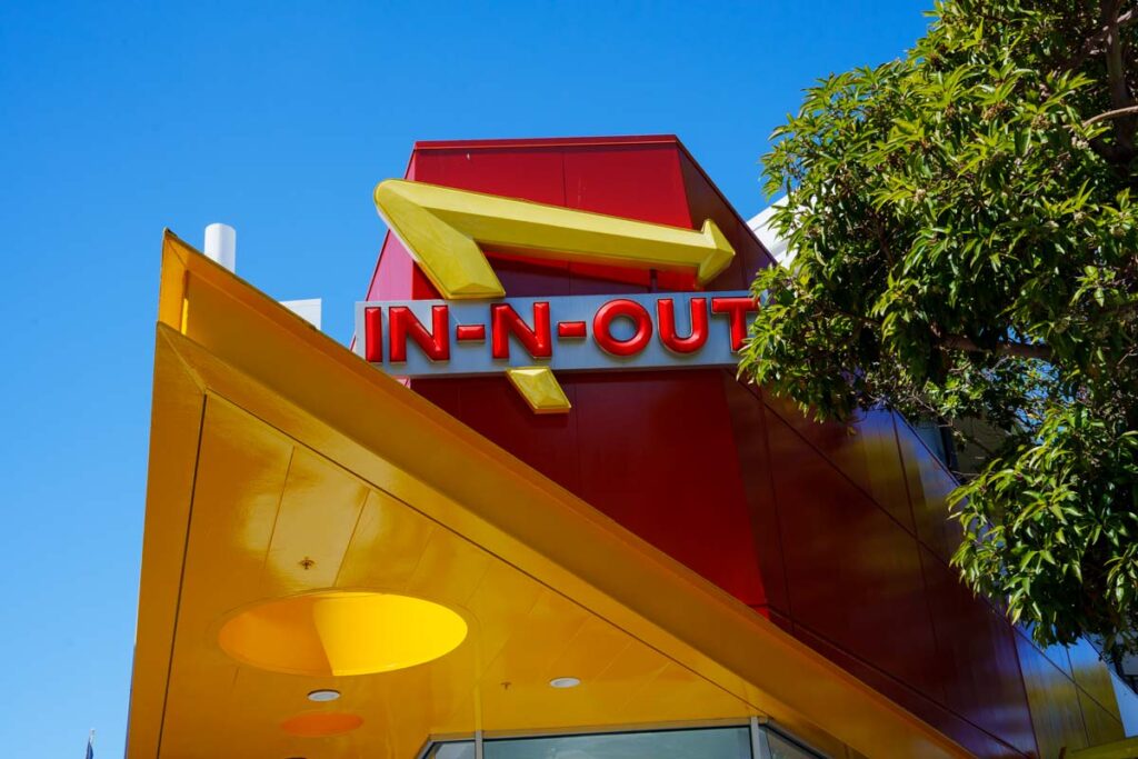 In-N-Outの看板