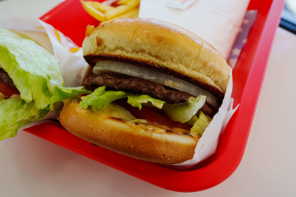 きれいなIn-N-Outのバーガー