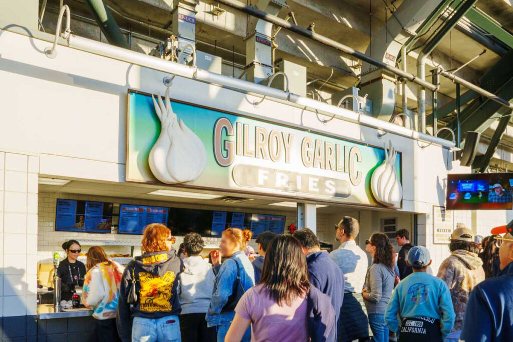 Gilroy Garlic Friesは最上階にもある