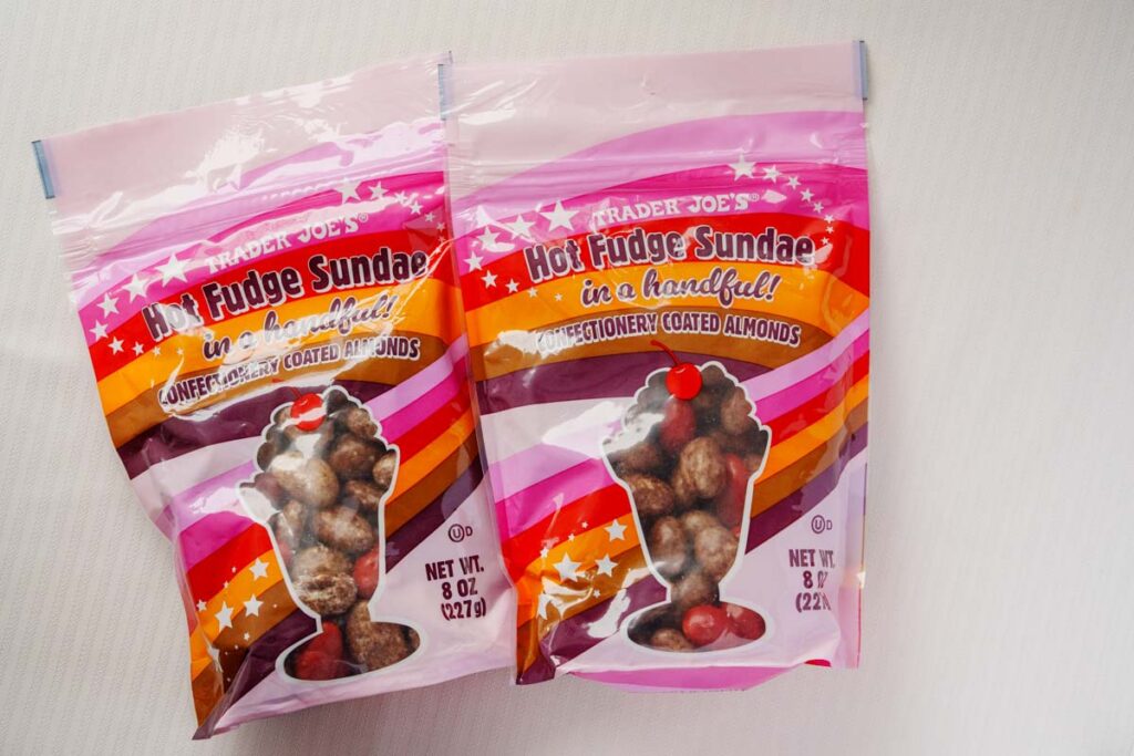 Trader Joe’sのホットファッジサンデー（アーモンドチョコ）4.29ドル